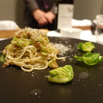 クッチーナ イタリアーナ ガッルーラ - 卵仕立てのタリオリーニ　名古屋コーチンのビアンコラグーン