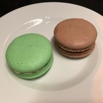 Café Macaron - Macaron（Pickled Green Mango＆Peanut Butter）