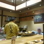 Mawaru Toyamawan Sushi Tama - 店内の様子