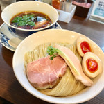 らぁ麺 紫陽花 - 醤油つけ麺大盛 特製トッピング