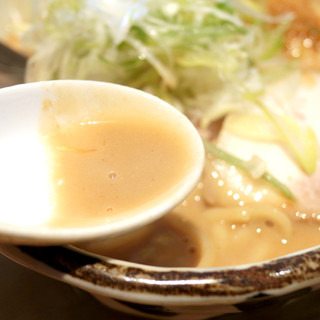 Hanayama Zetto - 濃厚エビ味噌ラーメンのスープ '16 1月下旬