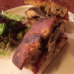 パニーニ チキンとマイタケのオーブン焼き