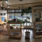 キタロクベーカリー - イートインスペース