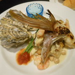 ステーキ・洋食のTANTO屋 - 鯛とスズキのポワレ～坊勢のカキ付～　2017.1