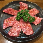 炭火焼肉 やまもと - 並でも上レベルです。