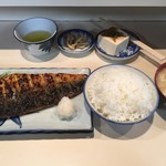 鯖の一枚焼き定食(税込900円)