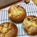 パン屋喫茶 大和 - ポタージュパン　季節限定焼きたてがいい