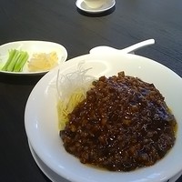 中国料理 翡翠宮 - ジャージャー麺