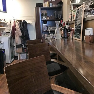 カフェバー プラッテ_2