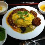 バンブー - オムランチ（グリーンカレー・麻婆豆腐・唐揚げ）