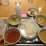 給食当番 - スペシャル給食セット   ￥1500