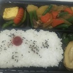 くるくる - 肉じゃが弁当