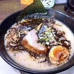 太陽軒 - とんこつ黒730円