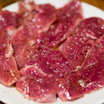 七輪ホルモン焼きもつ鍋 まことや  - 2017.1 豚さがり肉（450円）