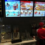 Jollibee - フィリピン版マクド的な？