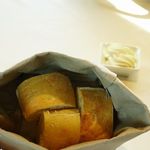 ザ・レギャン・トーキョー - パン