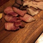 沖縄 肉酒場 ぬちぐすい - 