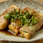 瓦.Tokyo 神田Y-STYLE - 厚揚げのバラ肉巻き