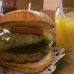 ハニービー - YOKOSUKA NAVY BURGER!!!!!