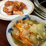 藤ヶ丘食堂 - 鳥焼肉に鳥スープin白ご飯！