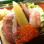 寿司処 博 - 特盛りちらし2000円