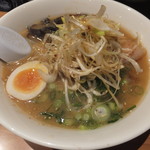 ラーメン山村 - 豚骨味噌ねぎラーメンです☆　2017－0112訪問