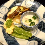 樋口 - 2008年7月: 穴子寿司、のれそれと穴子の卵のたきあわせ