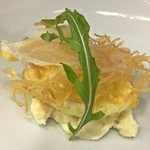 Jenoba - ポーチドエッグのフライと生ハム、パルミジャーノチーズのエスプマ