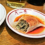 中華天一景 - ニンニク多めの餃子餡
