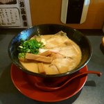 焼鳥 ちきんういんぐ - 鶏そば（大）850円