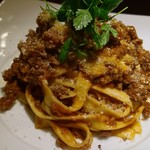 Itariandainingu Gurato - 例えば、100％和牛のラグーソース　フェットチーネ(手打ち)、とか・・・本日のパスタ
      