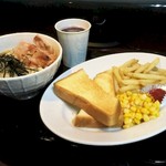 快活CLUB - 料理写真:Ｗモーニング＆朝うどん