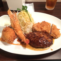 コートレット Cotelette ハンバーグl ごはん 豚汁 By 親父 Com 移転 コートレット Cotelette 伏見桃山 洋食 食べログ