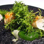 レストラン ローブ - ランチコース 6933円 の帆立貝 鎌倉からし菜