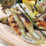 銀座 しのはら - 焼き上がったモロコ