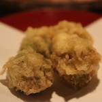 桜川 - 小ぶりのフキノトウの天ぷら　春の香が口腔内から鼻腔へ抜けてゆく‼