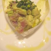  ラ･ベットラ･ダ･オチアイ イケブクロ - マグロとAvocadoのタルタル？