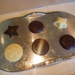 ベージュ アラン・デュカス 東京 - シャネルチョコ