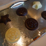 ベージュ アラン・デュカス 東京 - シャネルチョコ