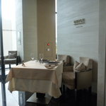 ベージュ アラン・デュカス 東京 - 