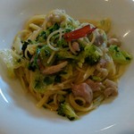 Cornacchia - 鶏と季節野菜のペペロンチーノ