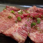 清香園 - ◆「上ロースランチ（1580円）」のお肉。柔らかく、これが一番好みかも。