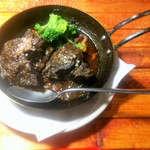 BARU 竹末 - 黒豚肩肉赤ワイン煮込み(680円)
