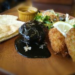 京都 れとろ洋食　LOCAVO - ワンプレート 黒デミハンバーグ&カキフライ
            ピタパンチョイス