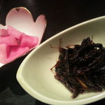 花膳 - 赤かぶ＆虫