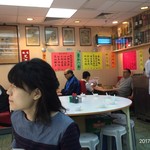 上海三六九飯店 - 店内物色中。