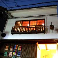 鮨 福萬 - お店の入っている建物
