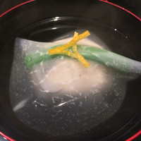 日本料理 晴山 - （2013年12月）聖護院かぶら魚沼産の椎茸とユリ根の真薯のお吸い物