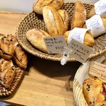 メゾン ムラタ - 店内入口側商品陳列