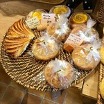 メゾン ムラタ - 店内レジ側商品陳列